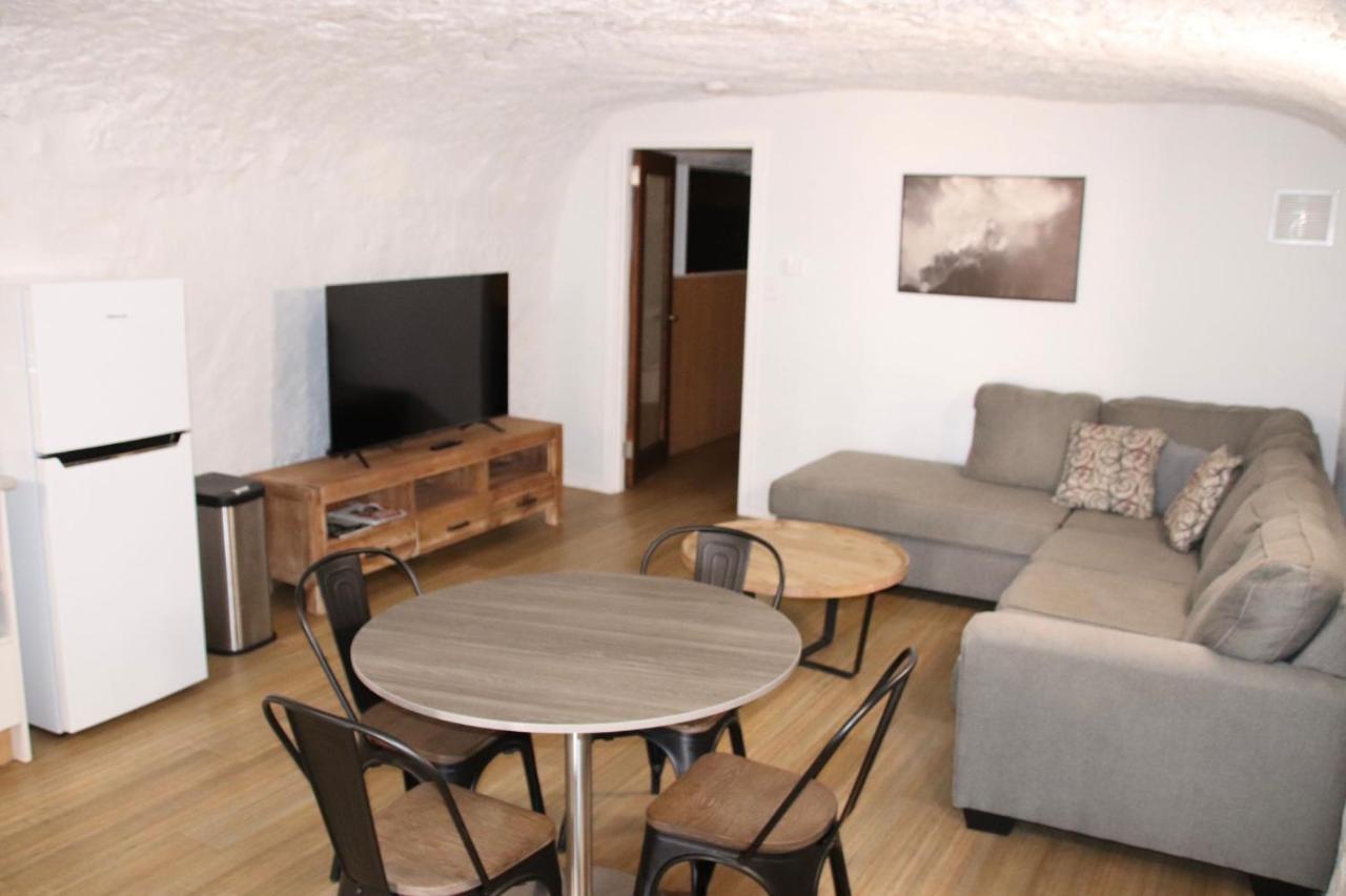 Holly Place Coober Pedy Eksteriør bilde